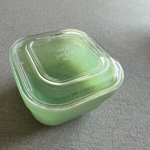 VINTAGE- FIRE KING Jadeite Refrigerator Dish